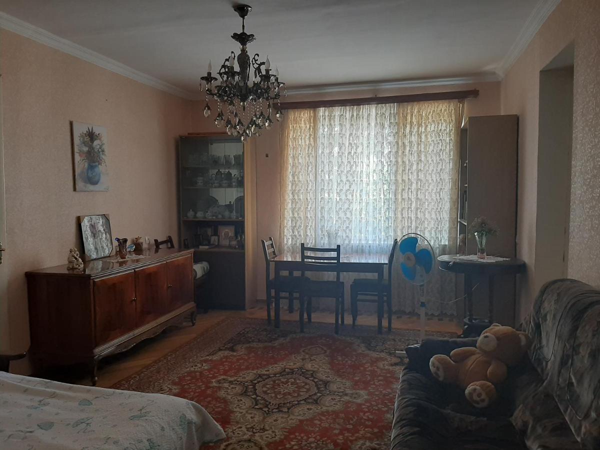 Hotel In Chiatura Екстериор снимка