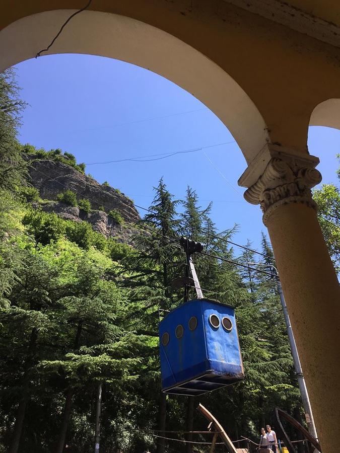 Hotel In Chiatura Екстериор снимка